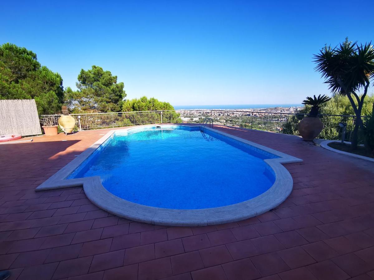 מיסטרביאנקו Holiday Flower Villa Panoramica Sul Golfo Di Catania מראה חיצוני תמונה