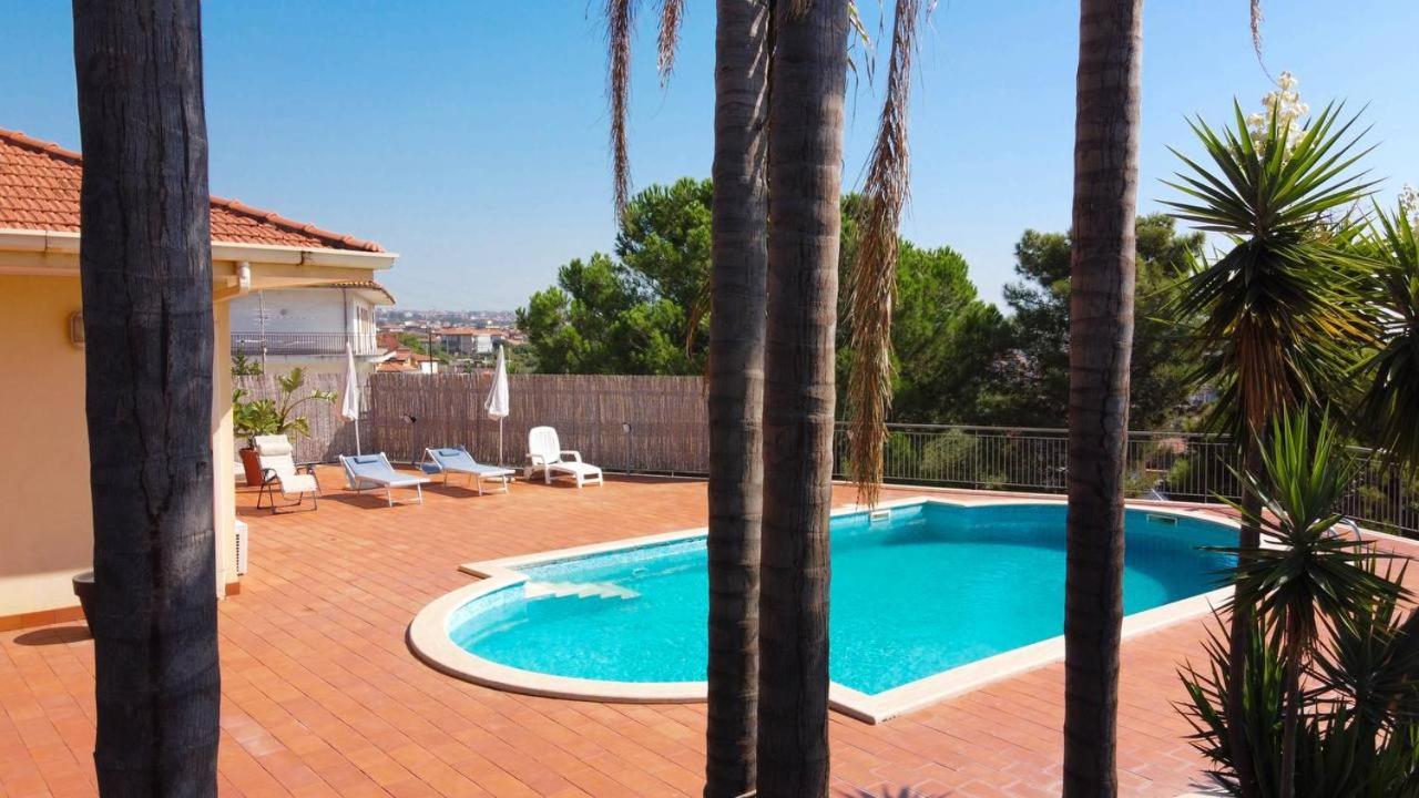 מיסטרביאנקו Holiday Flower Villa Panoramica Sul Golfo Di Catania מראה חיצוני תמונה