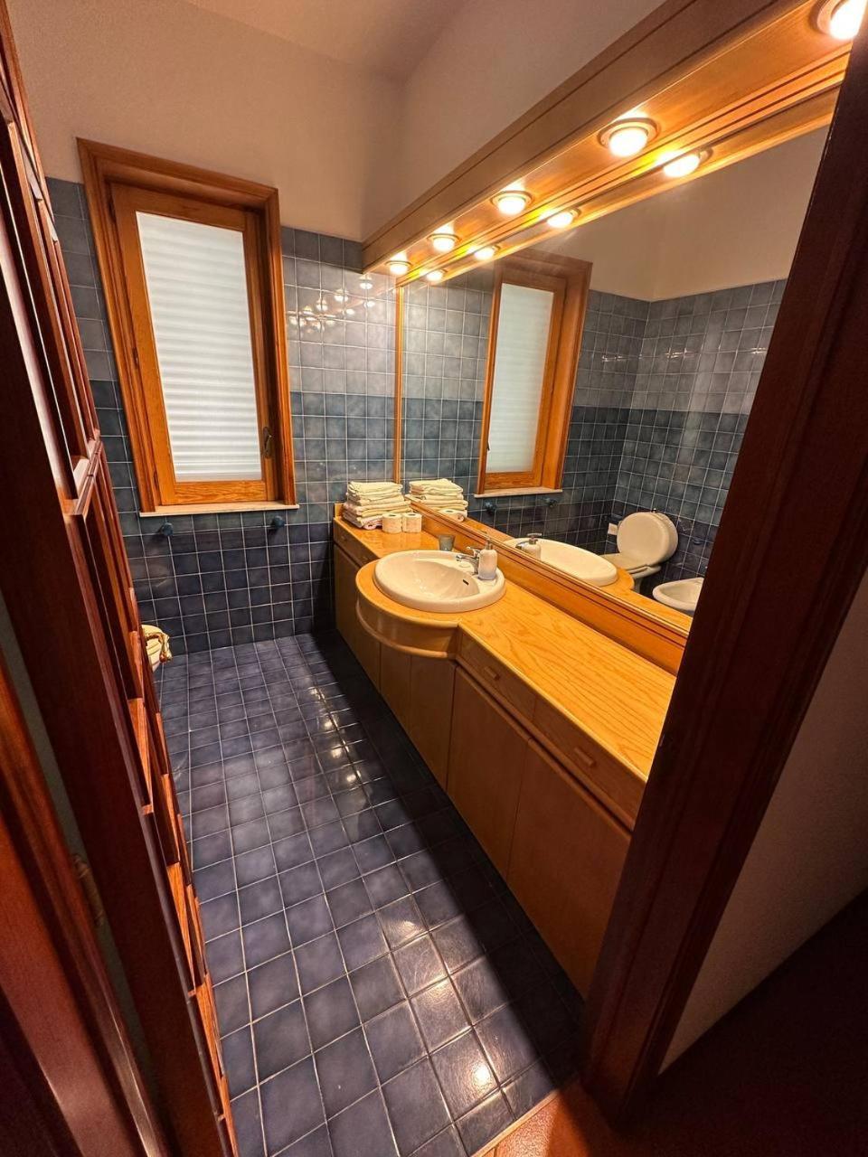 מיסטרביאנקו Holiday Flower Villa Panoramica Sul Golfo Di Catania מראה חיצוני תמונה